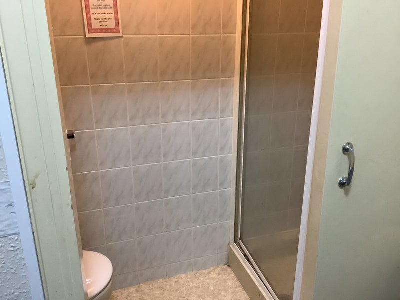 Room Knowle Avenue in Blackpool