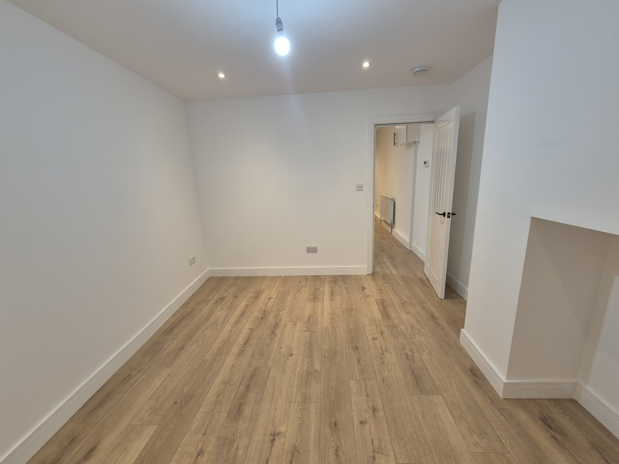 Flat Churchfields in Greater London