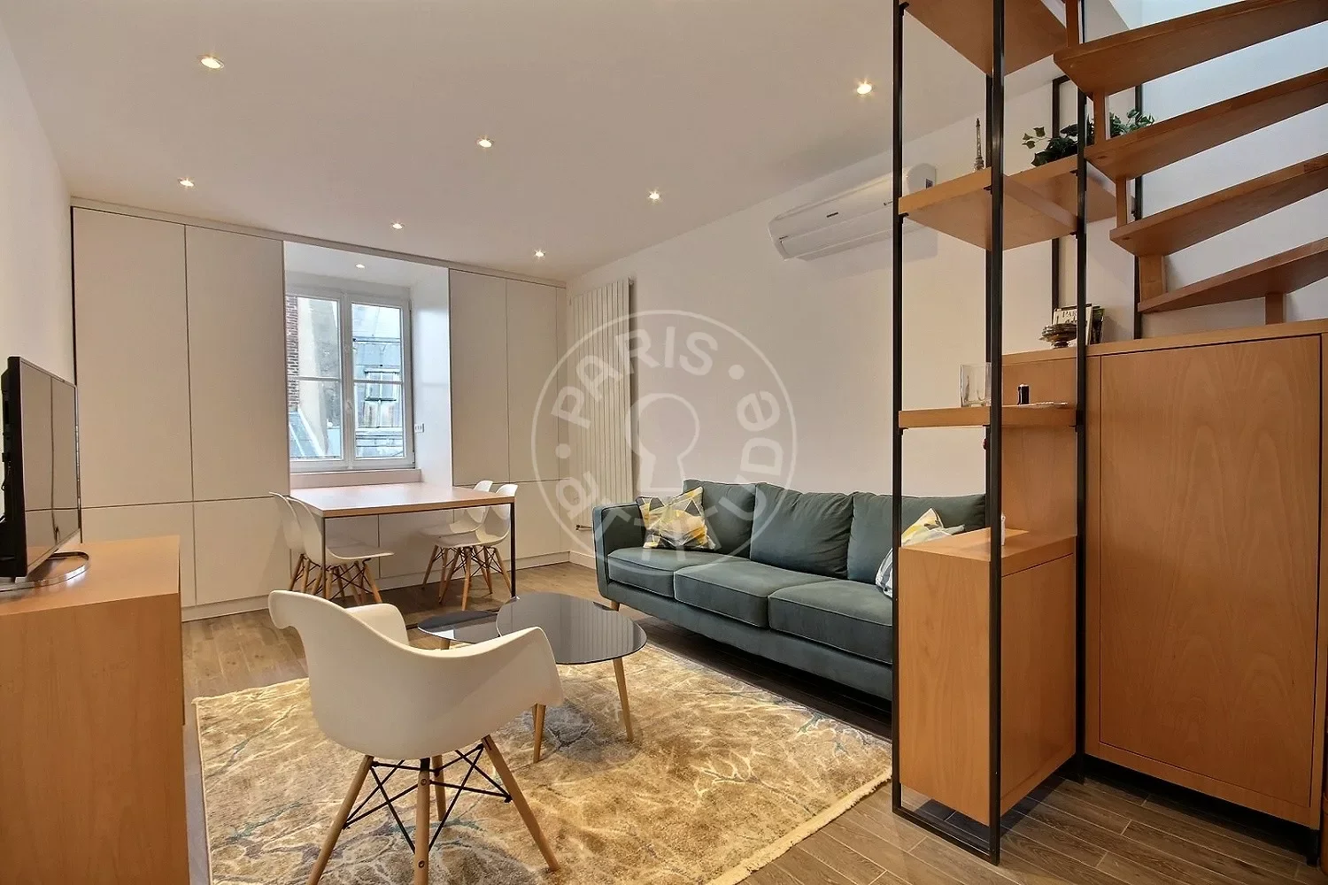 Appartement Rue Étienne Marcel à Paris