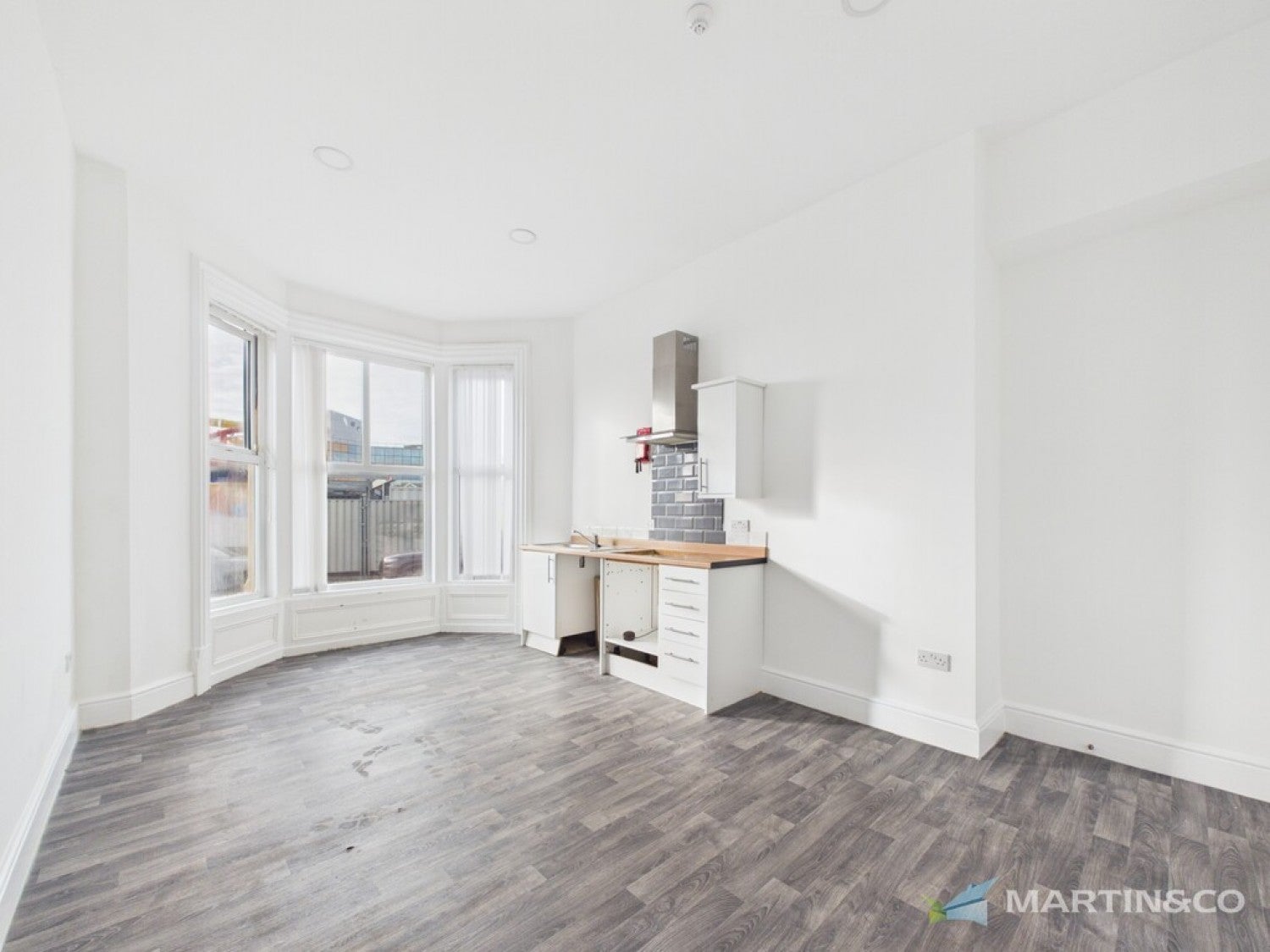 Flat Balmoral Road in Blackpool