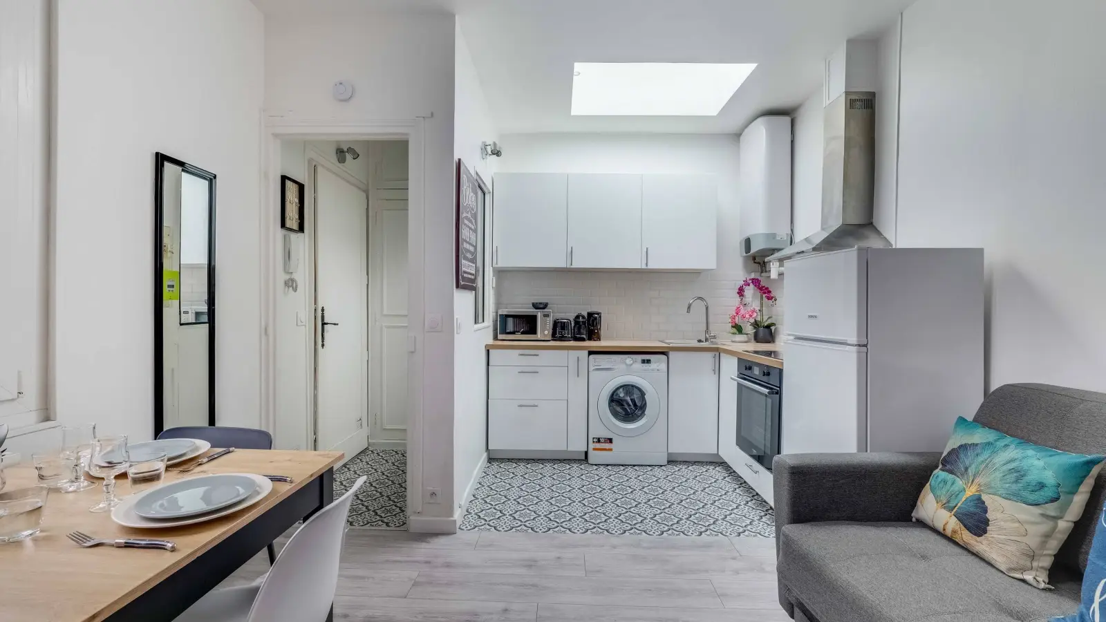 Flat Rue du Sergent Bauchat in Paris