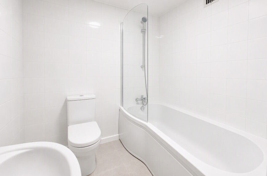 Flat Sebastopol Road in Greater London