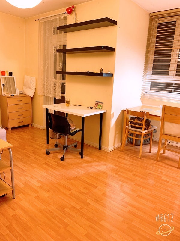 Room Peckham Road in Greater London