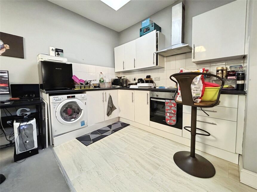 Flat Camden Road in Tunbridge Wells