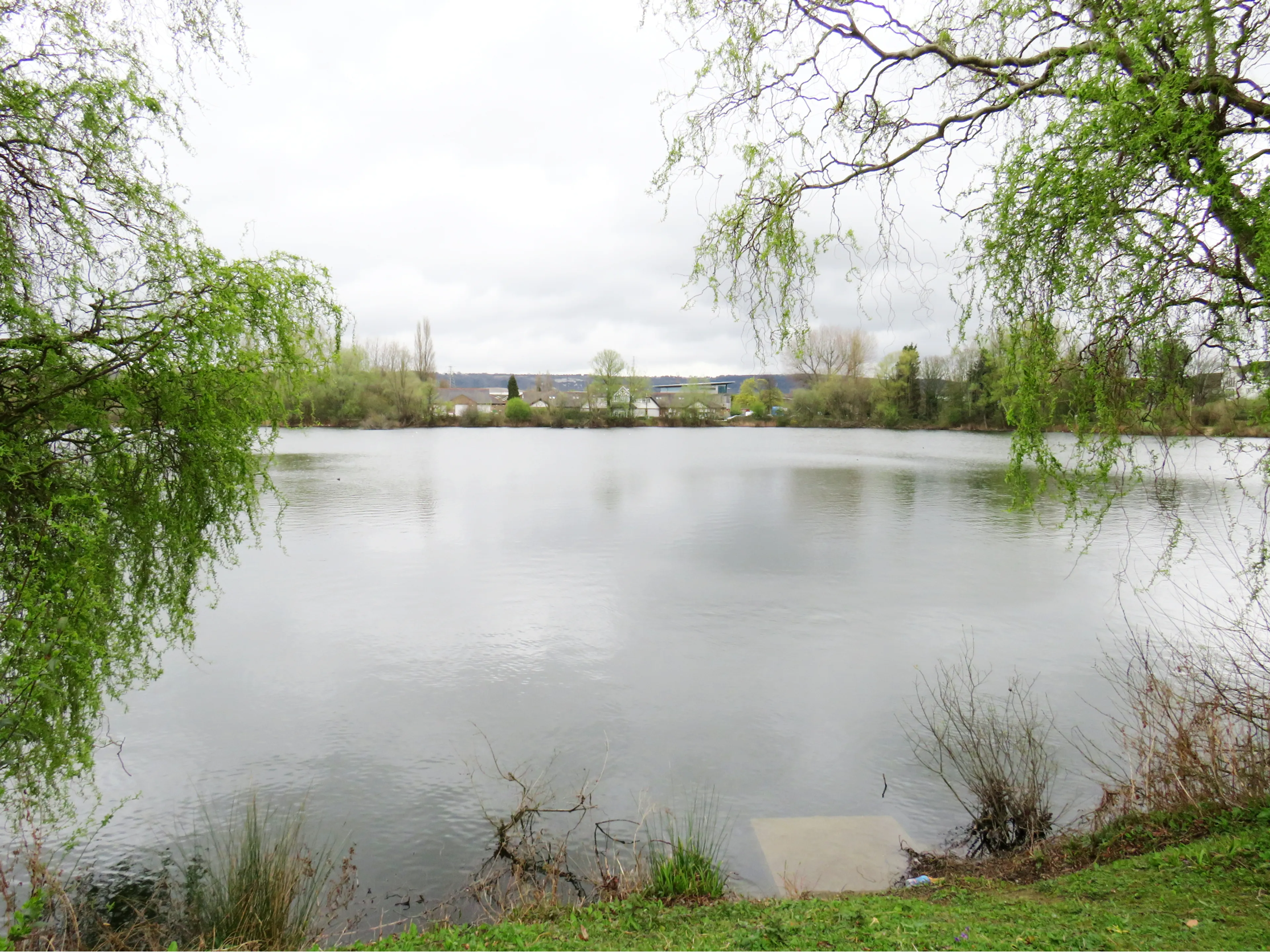 Flat The Lakes in Tonbridge and Malling