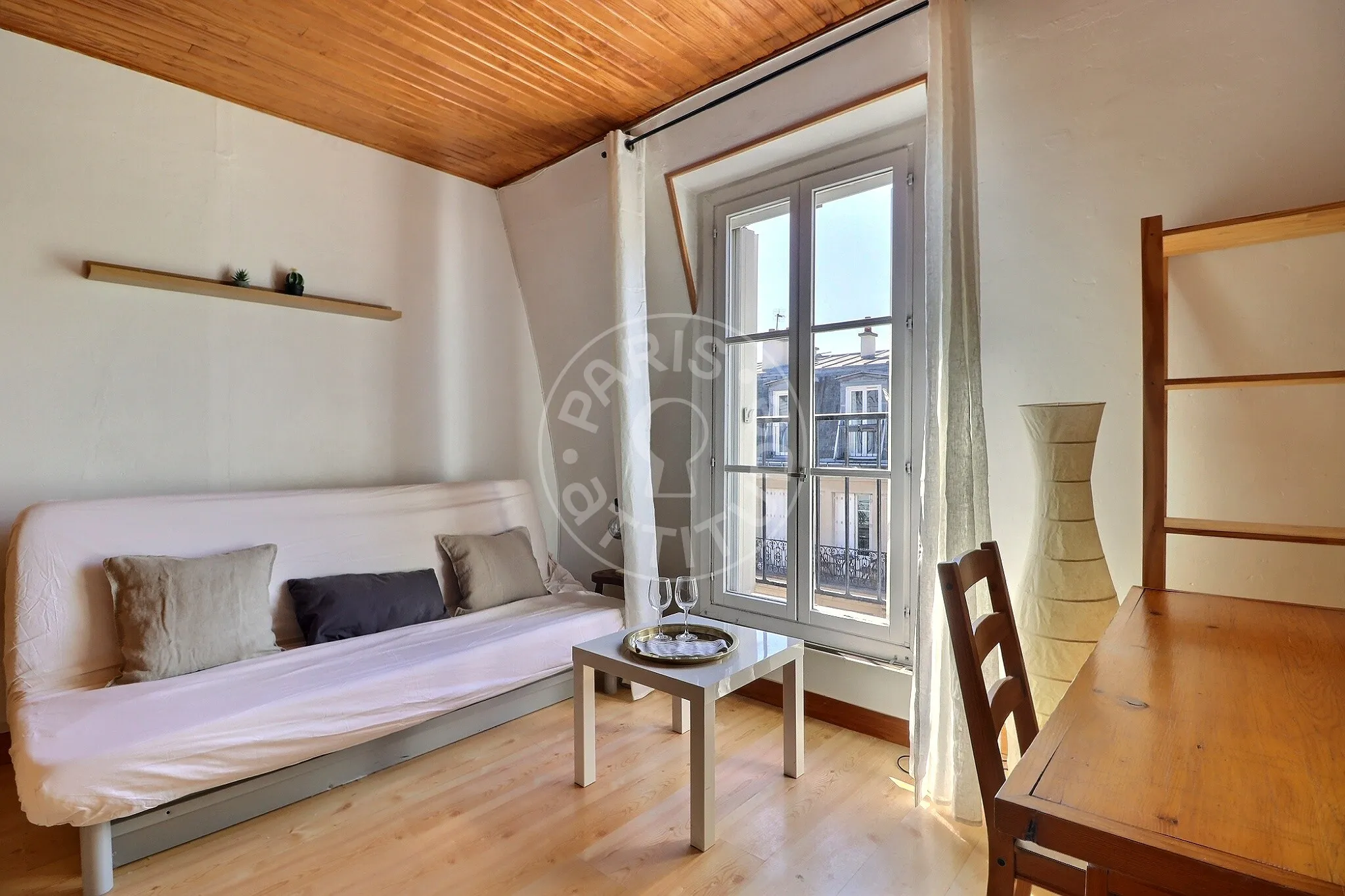 Flat Rue Pache in Paris