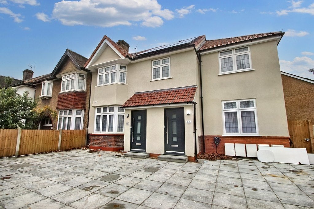 Room Maple Road in Greater London