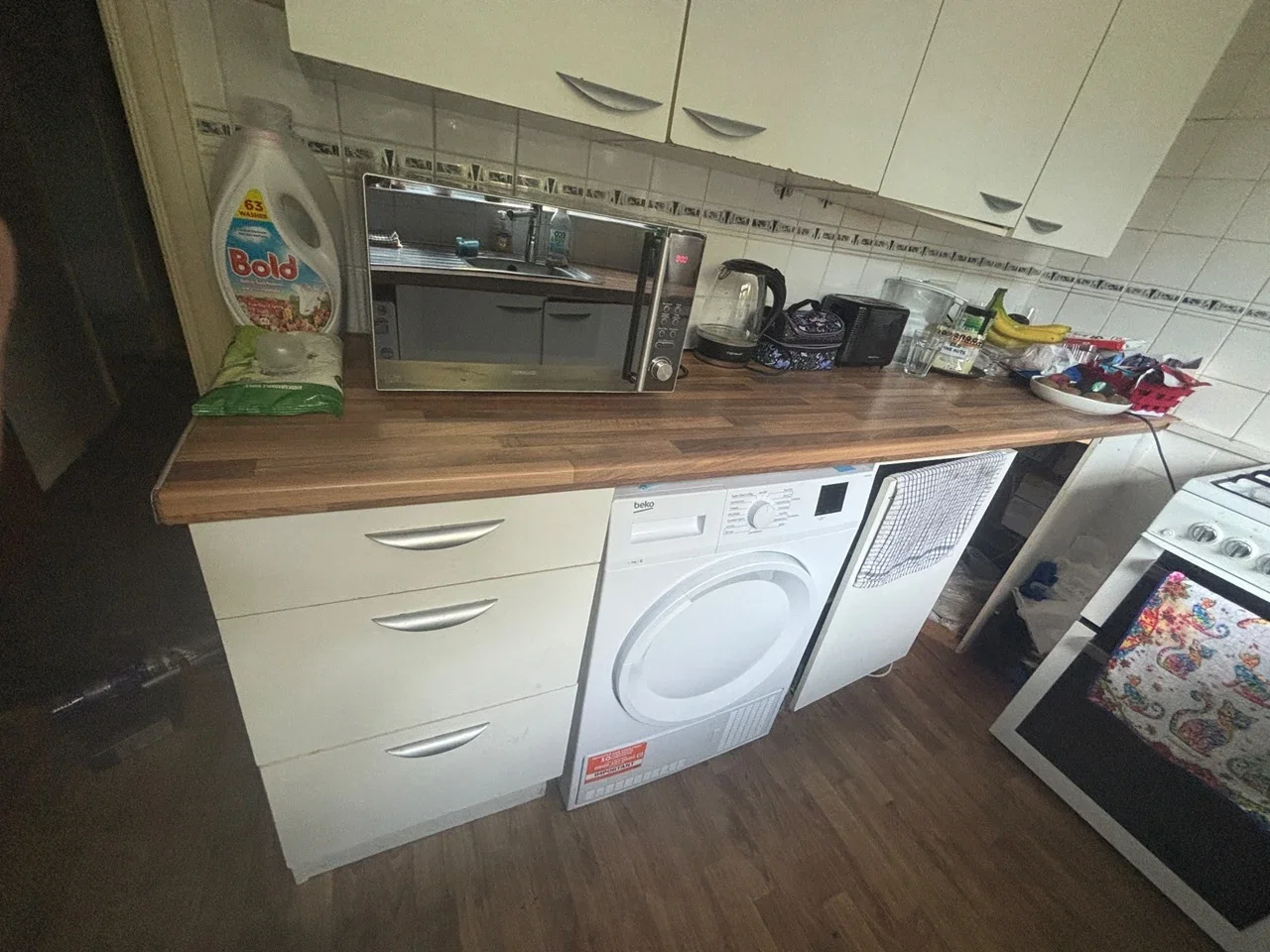 Room Davids Way in Greater London