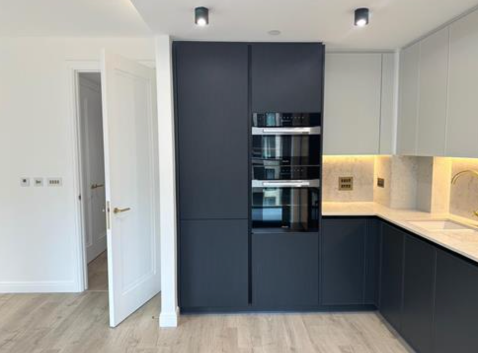 Flat Dingley Road in Greater London