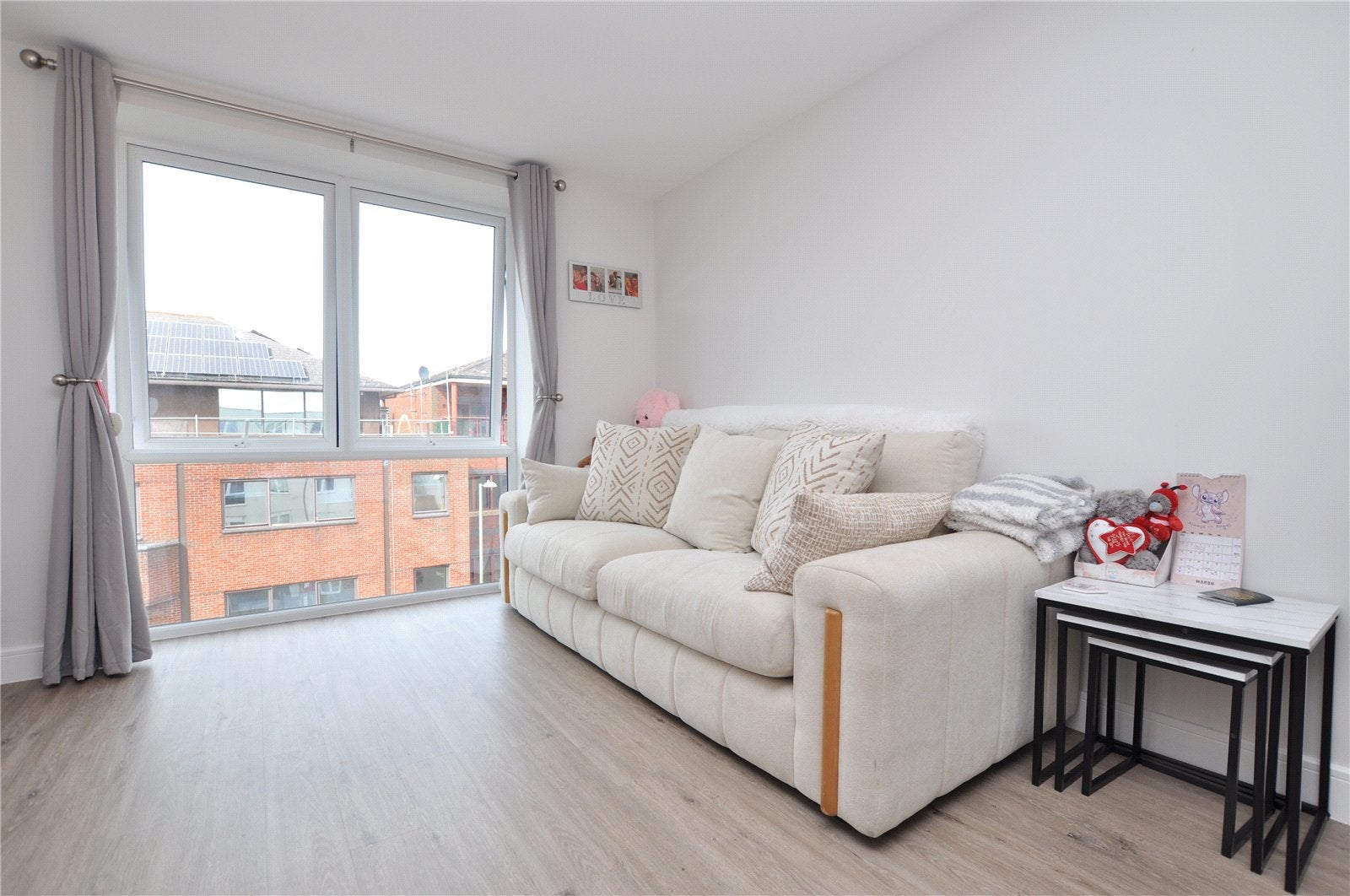 Flat Victoria Road in Rushmoor