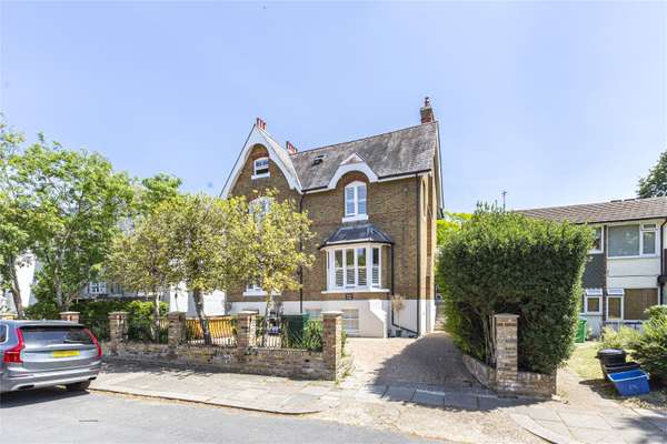House Gloucester Road in Greater London