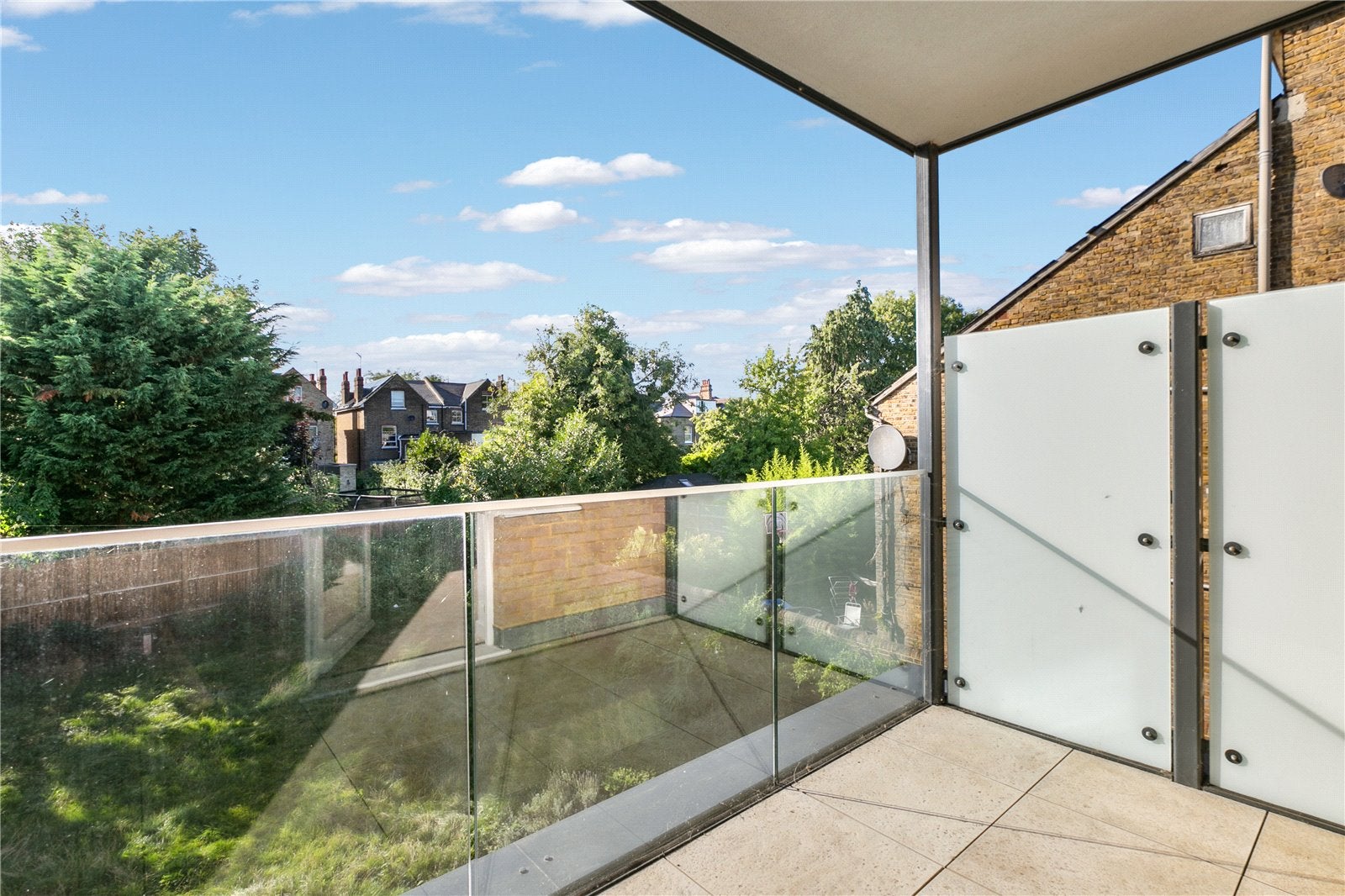 Flat Burlington Gardens in Greater London