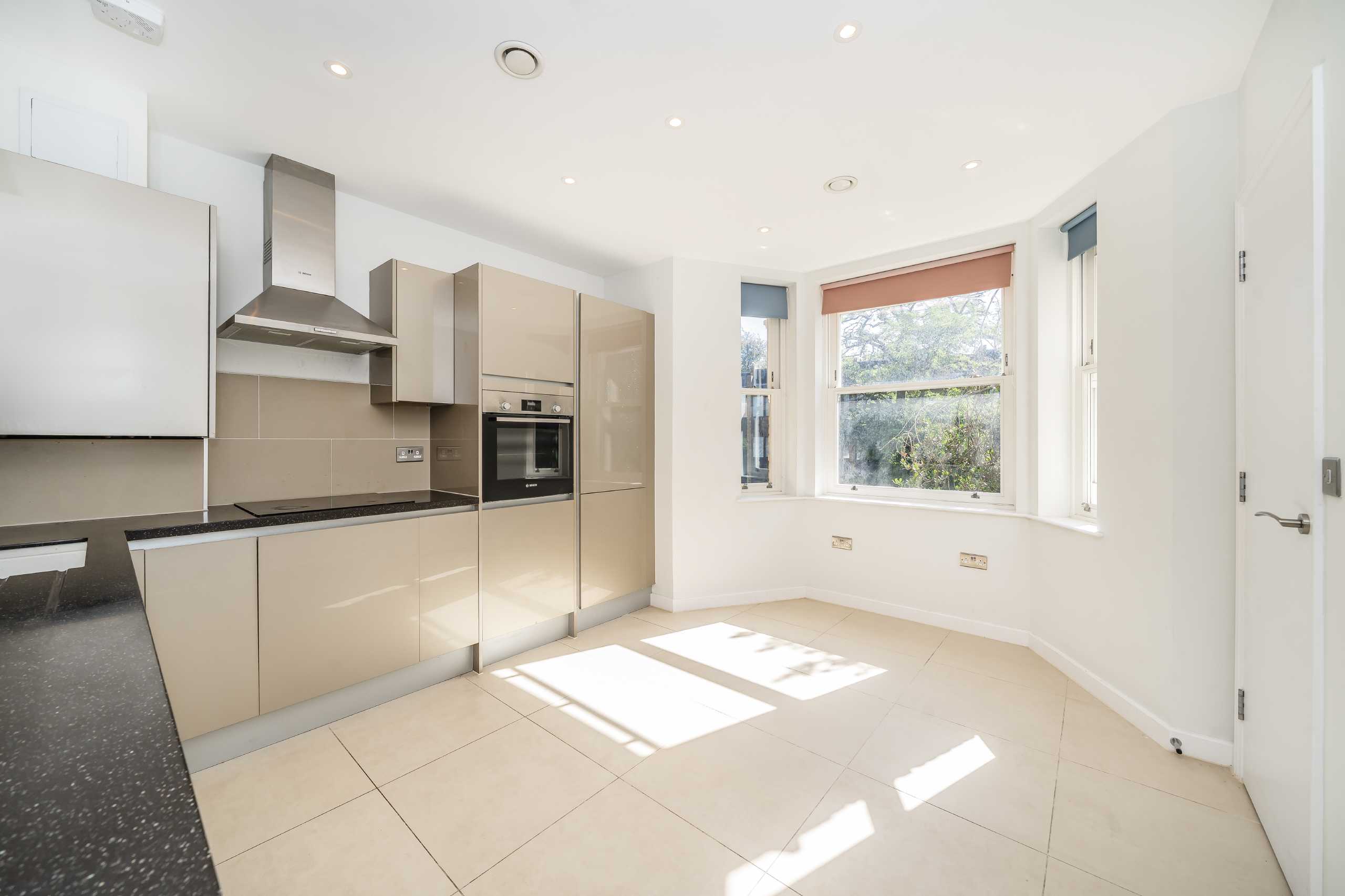 Flat Burlington Gardens in Greater London