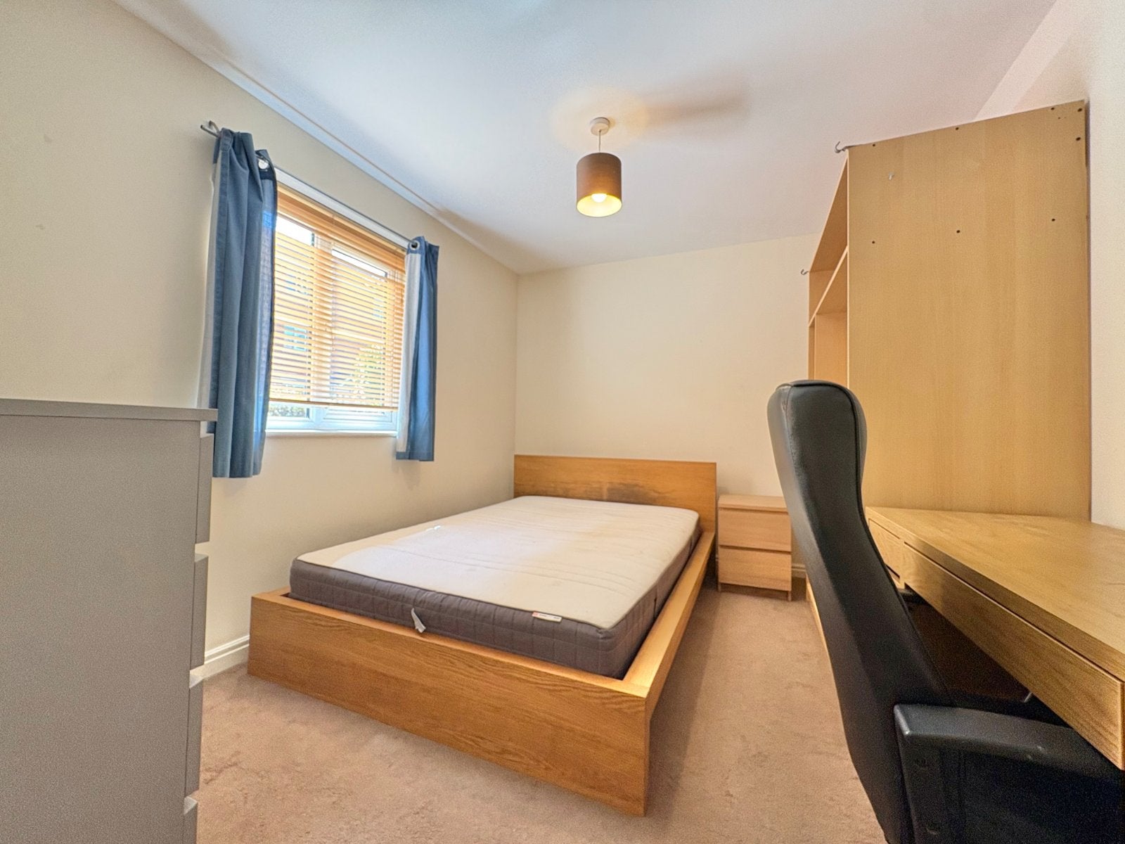Flat Abbots Mews in Leeds