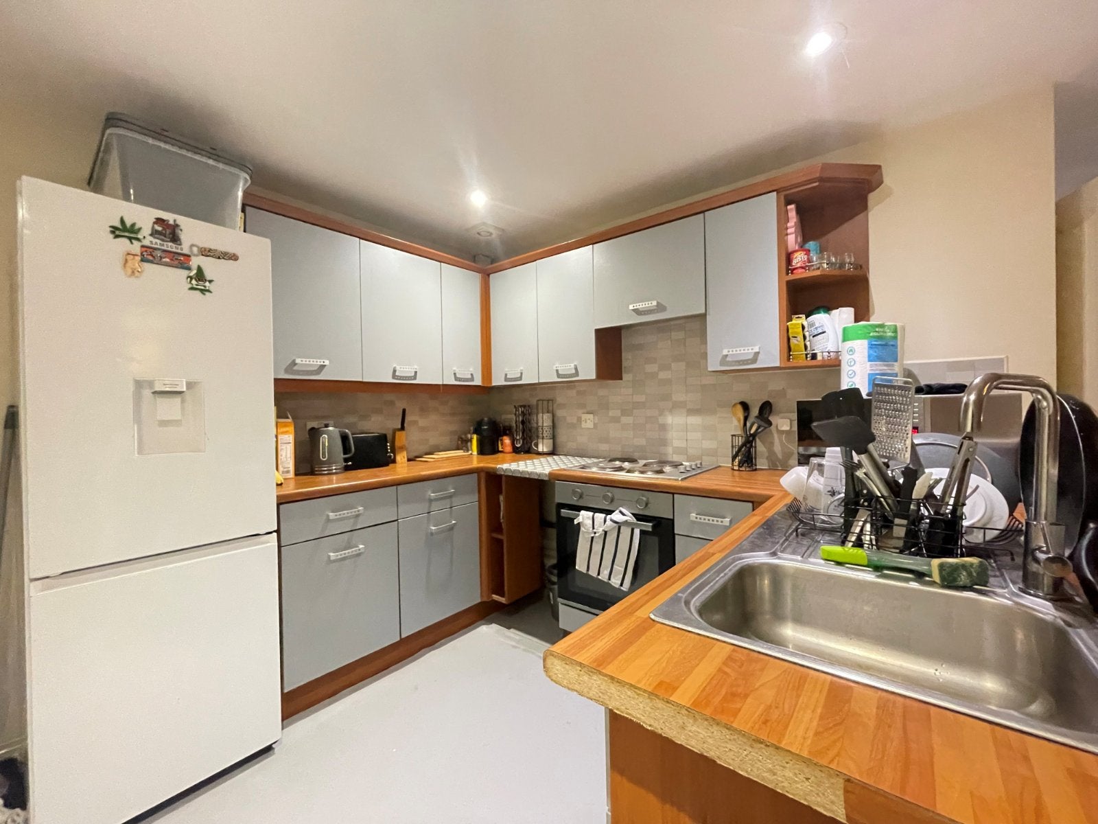 Flat Abbots Mews in Leeds