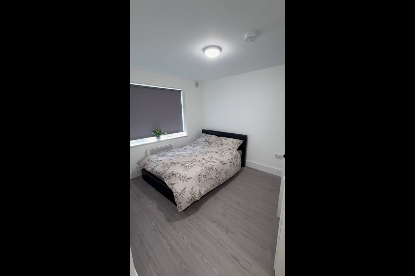Flat Rostella Road in Greater London