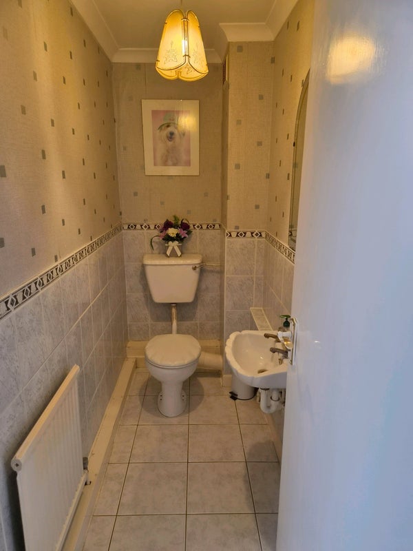Room Skelley Road in Greater London