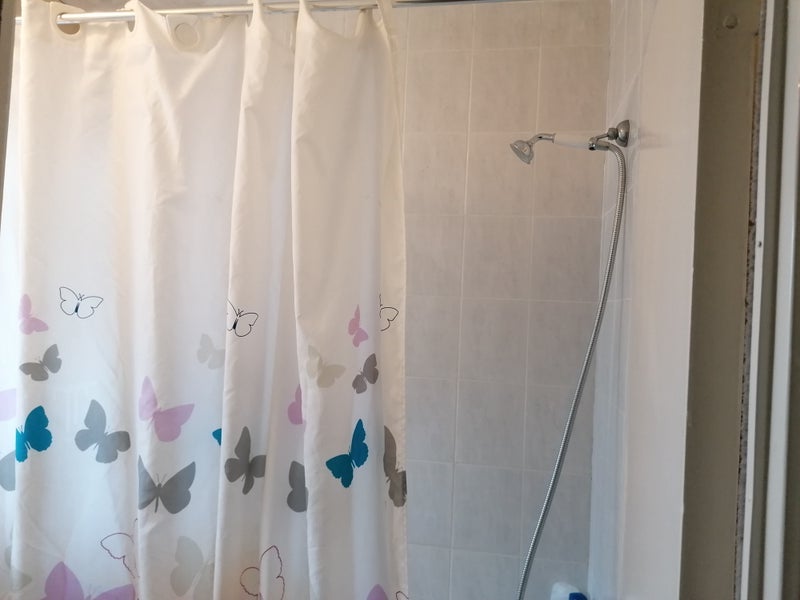 Room Finchley Road in Greater London