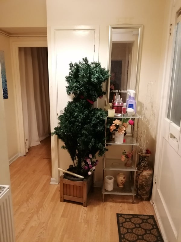 Room Finchley Road in Greater London