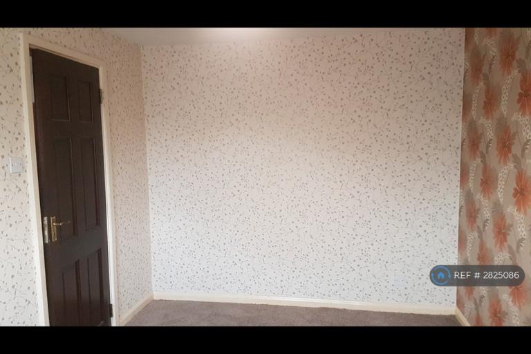 Room Kinder Close in Greater London