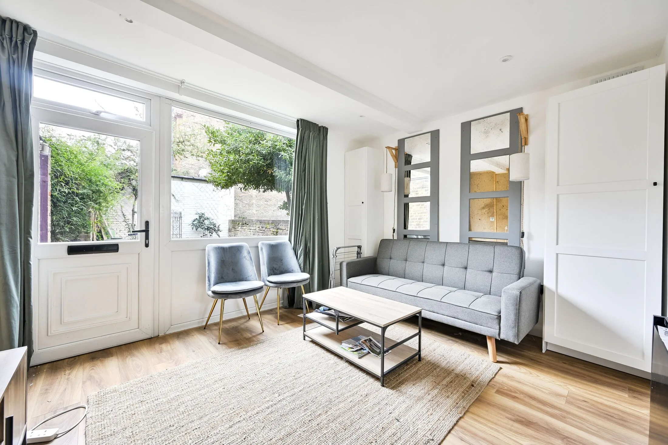 Flat Ryecroft Street in Greater London