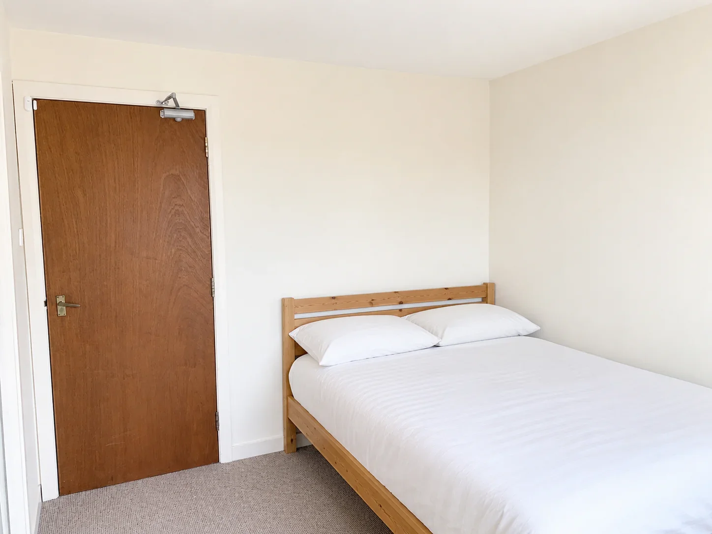 Room Sienna Gardens in City of Edinburgh