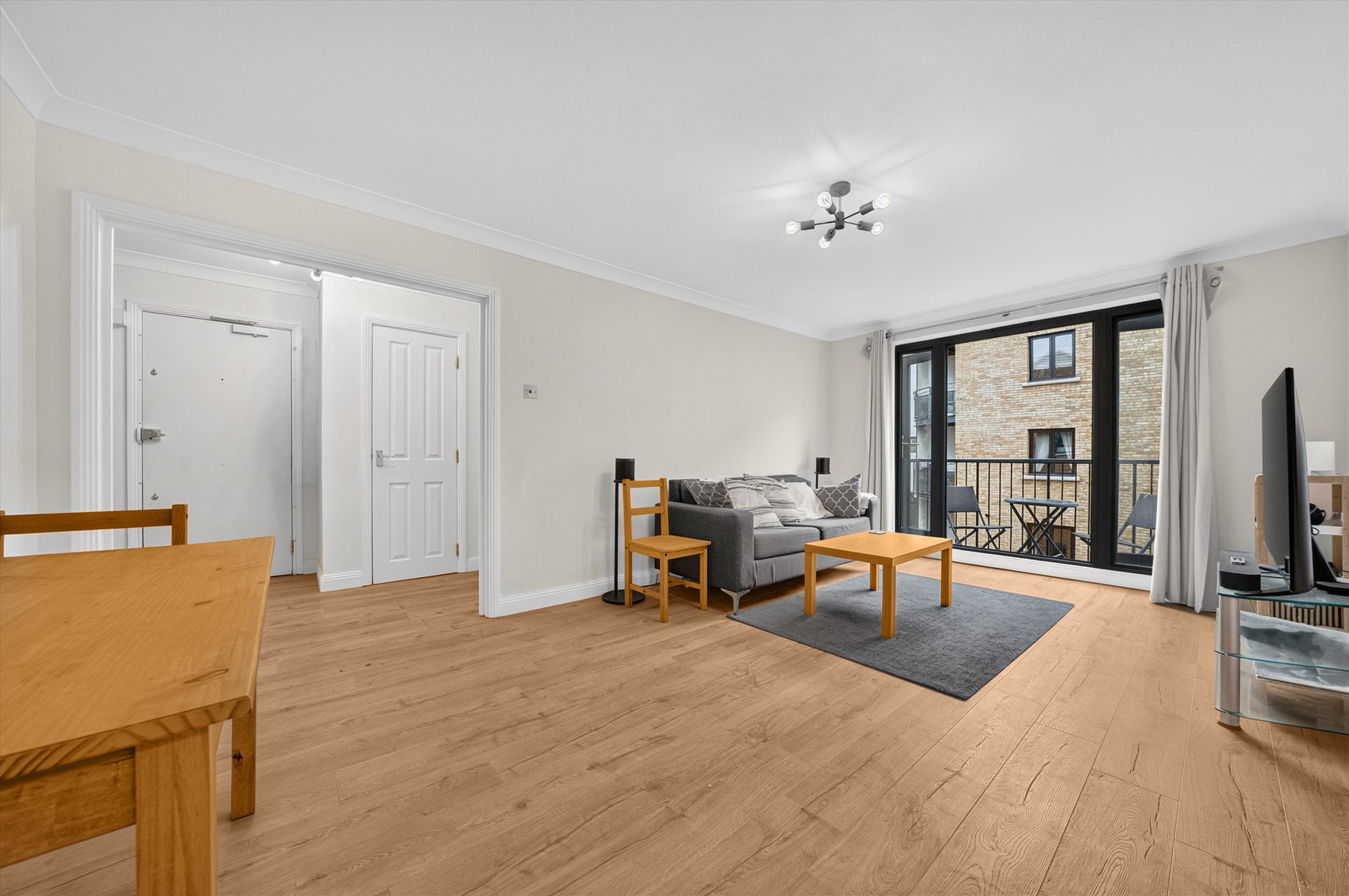 Flat Wolseley Street in Greater London