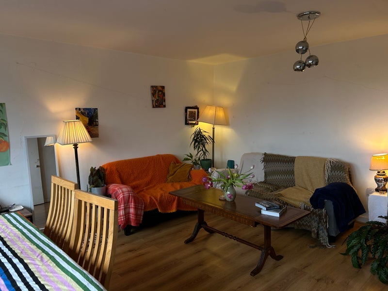 Room Norby Road in Glasgow
