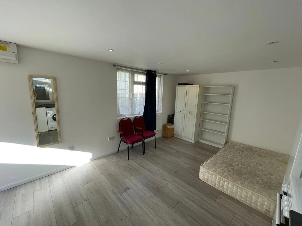 Flat Fleetwood Road in Slough