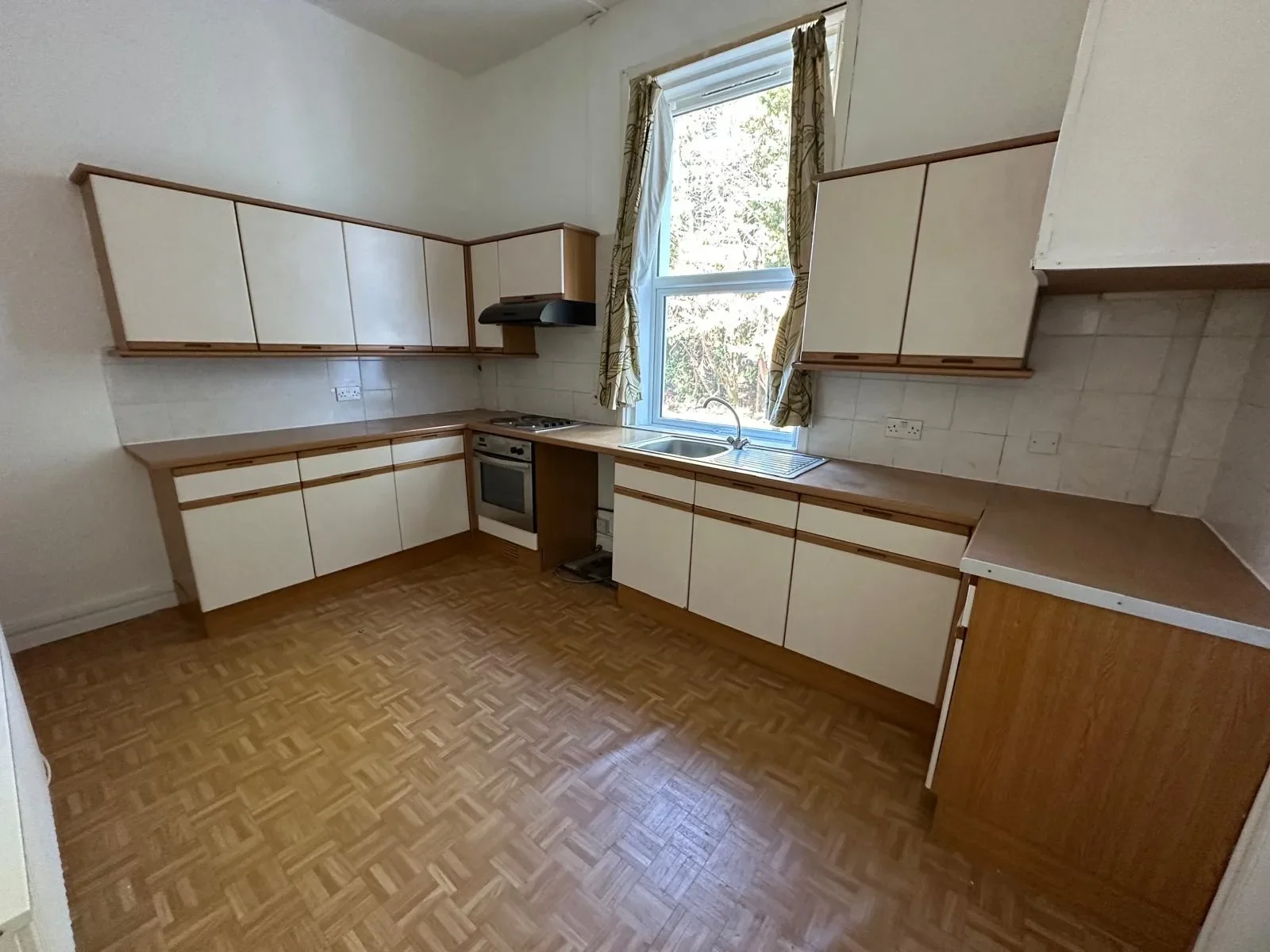 Flat Pelham Road in Gravesham