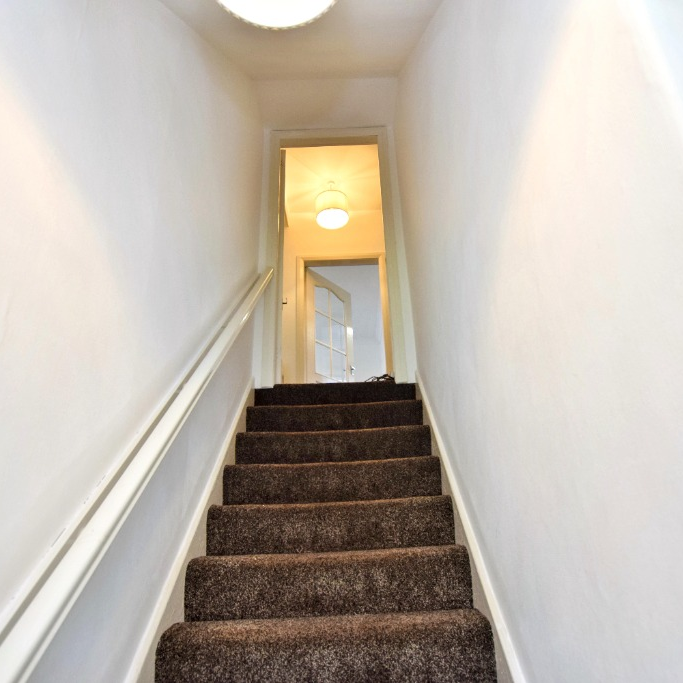Flat Claremont Crescent in Kilwinning