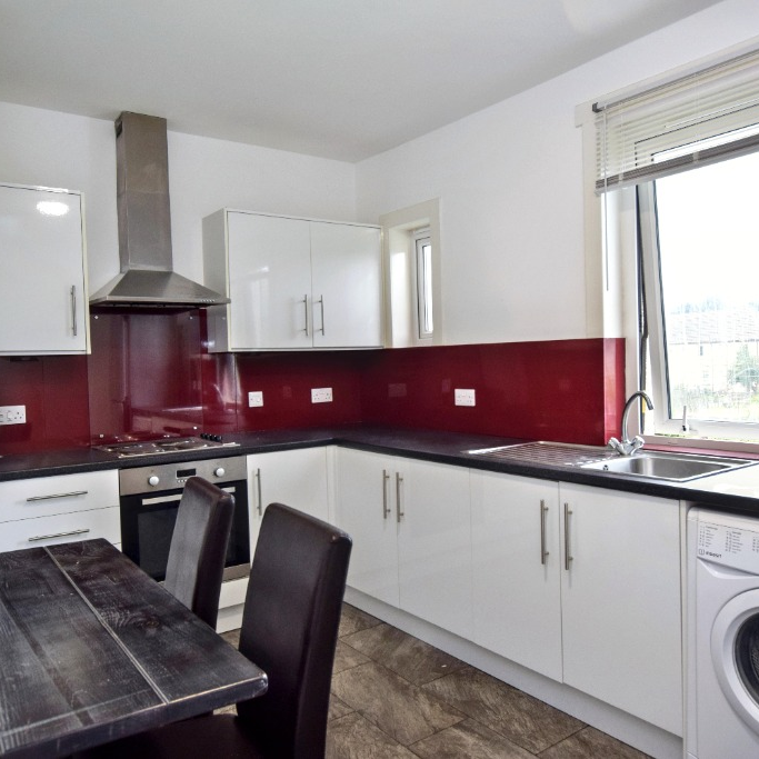 Flat Claremont Crescent in Kilwinning