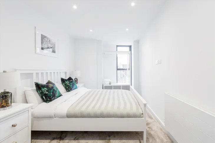 Flat Grange Road in Greater London