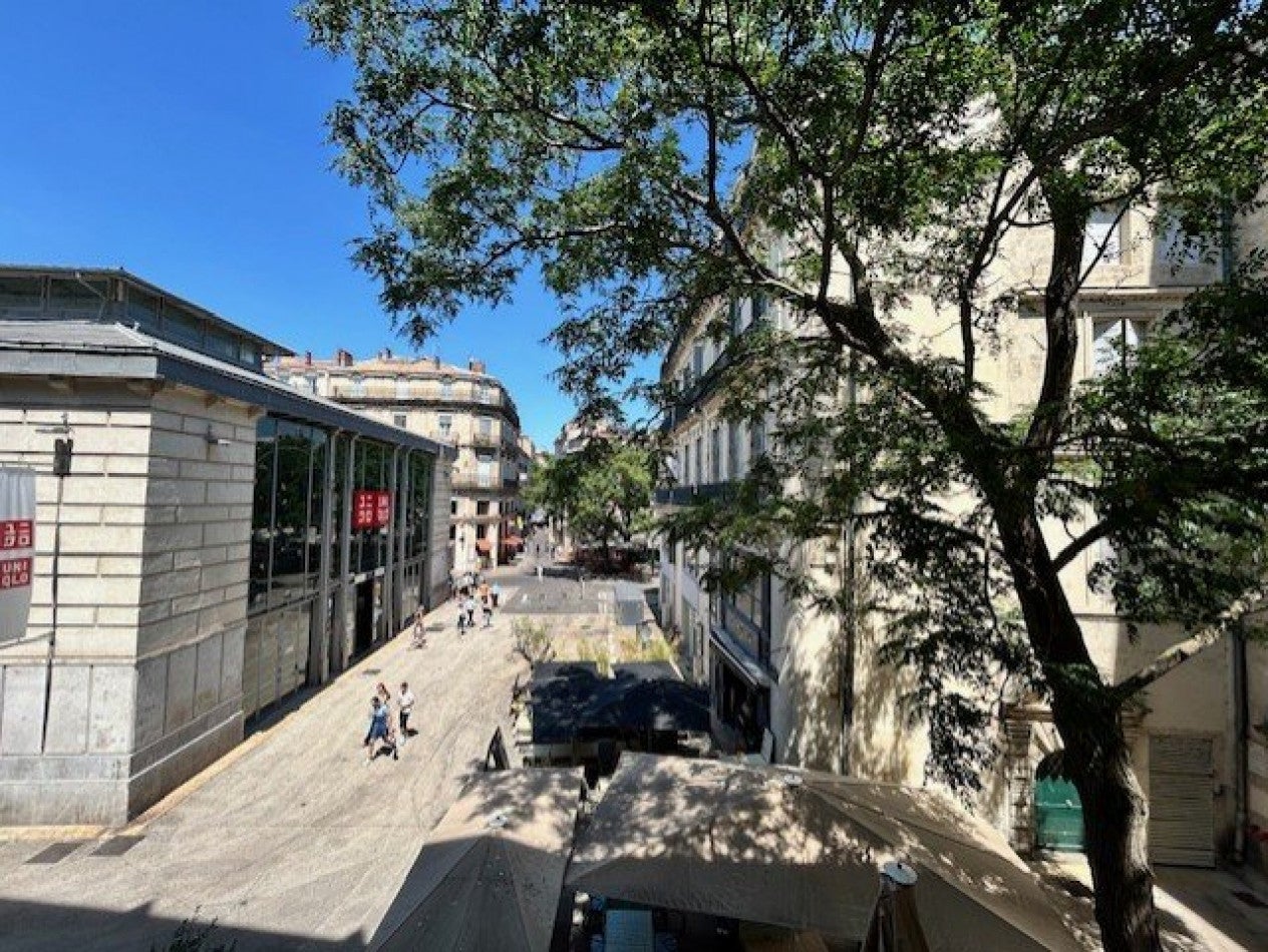 Flat Rue des Soeurs Noires in Montpellier