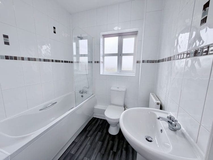 Flat Laurel Court in St Helens