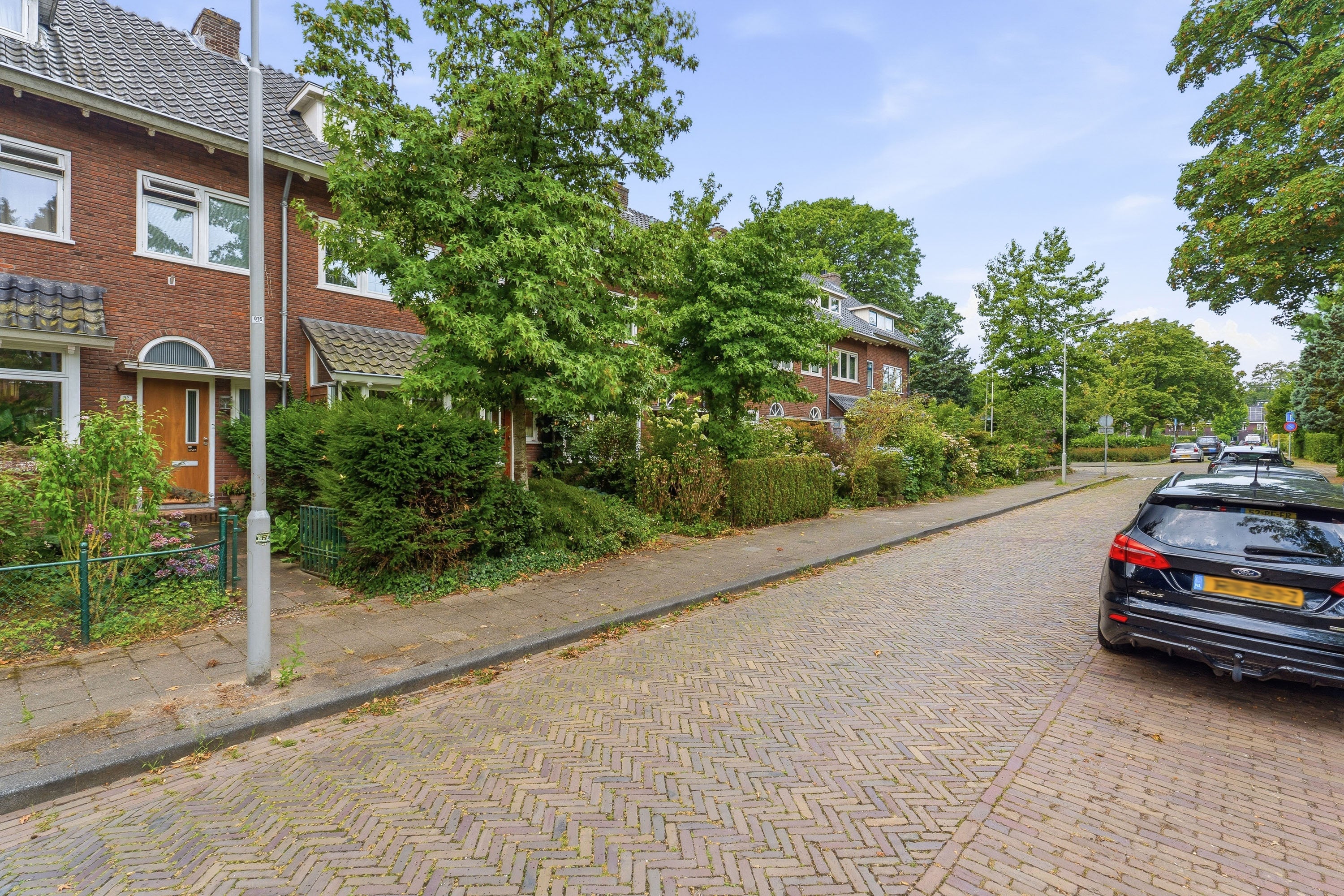 Tussenwoning te koop: Laan van Klarenbeek 50, Arnhem
