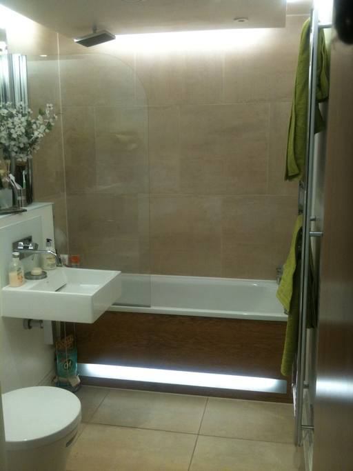 Flat Otley Terrace in Greater London