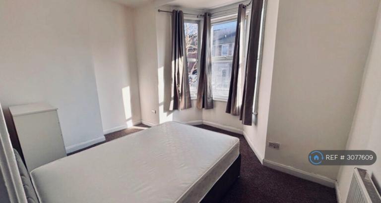 Flat Ada Street in Newcastle upon Tyne