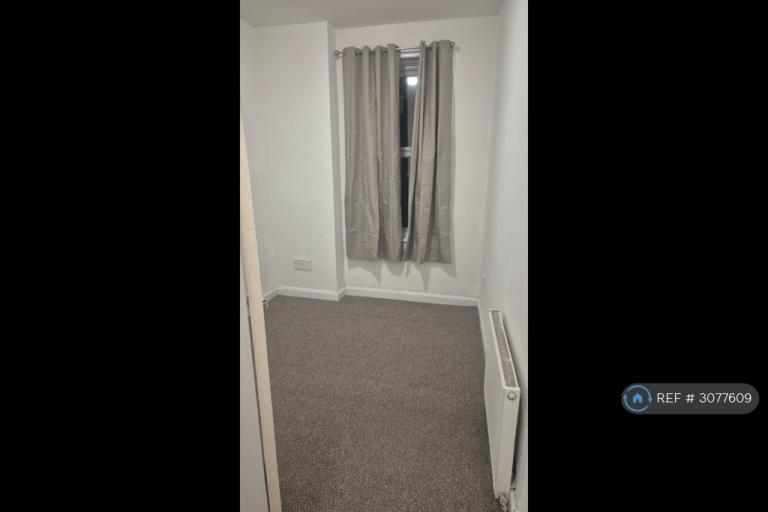 Flat Ada Street in Newcastle upon Tyne