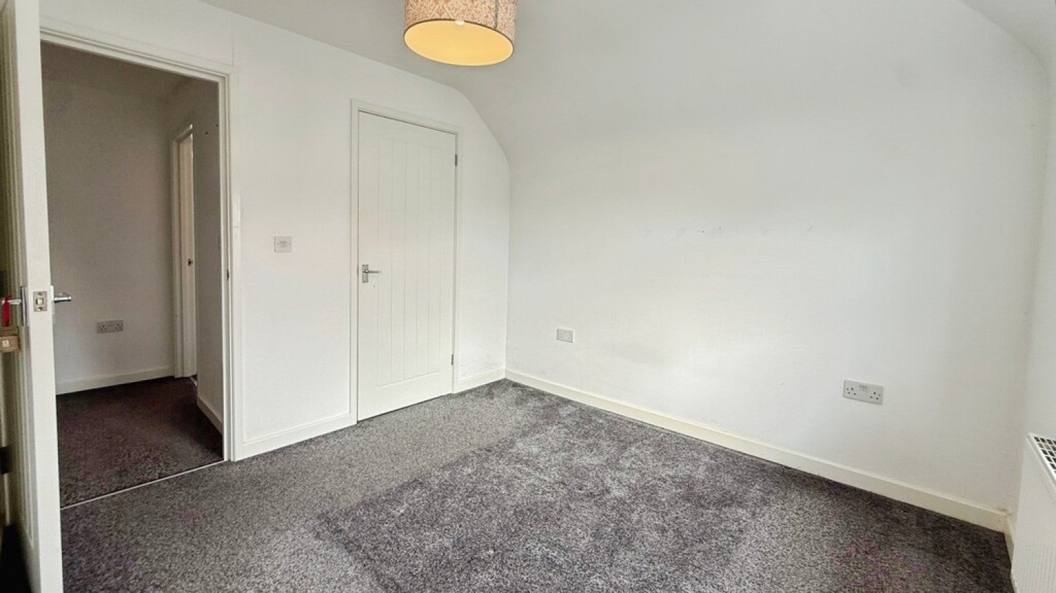 Flat Seymour Court in Trowbridge