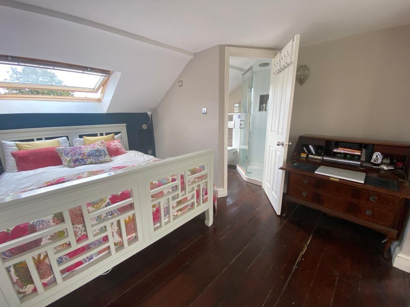 Room Delafield Road in Greater London