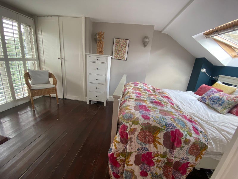 Room Delafield Road in Greater London