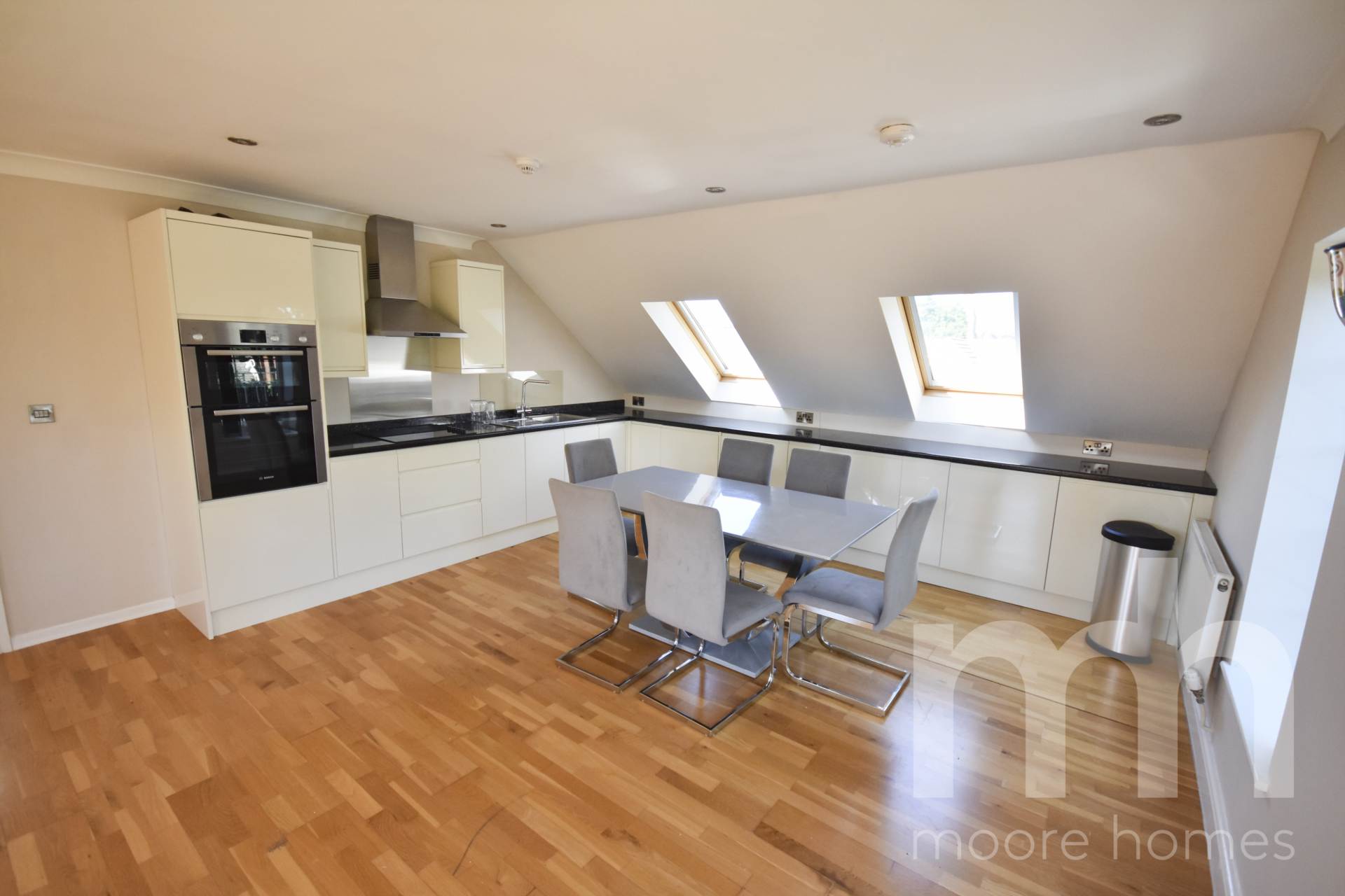 Flat Park Lane in Poynton