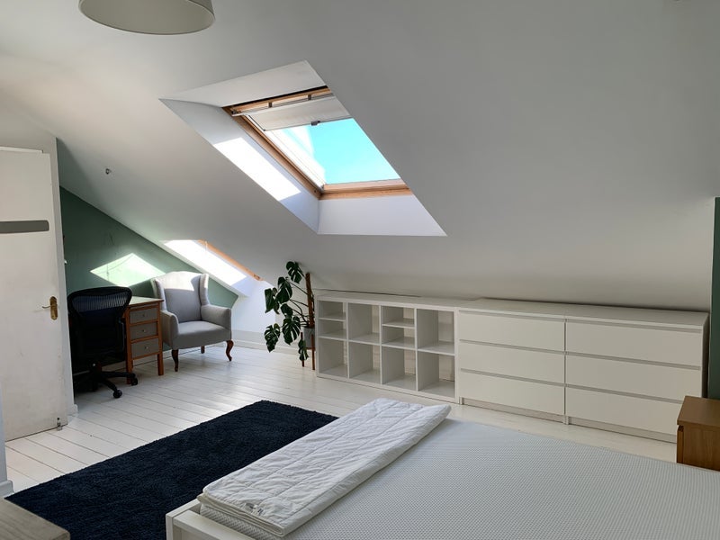 Room Withleigh Road in Bristol
