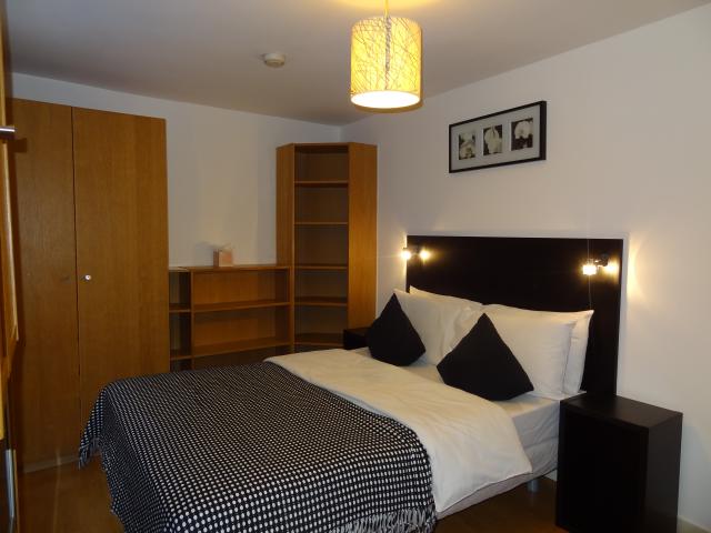 Flat Cartwright Gardens in Greater London