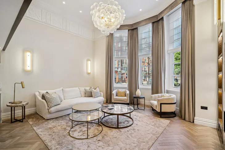 Flat Cadogan Square in Greater London