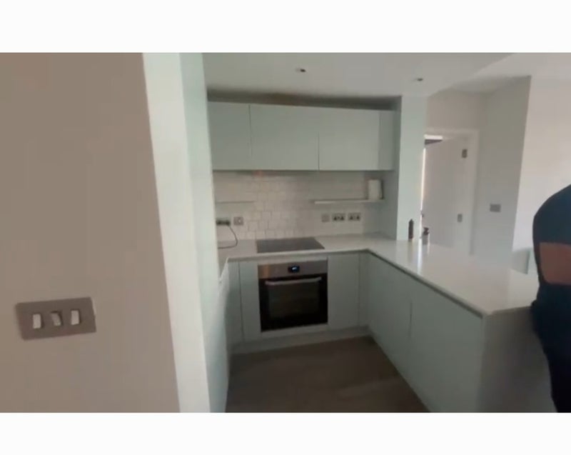 Room Olympic Way in Greater London