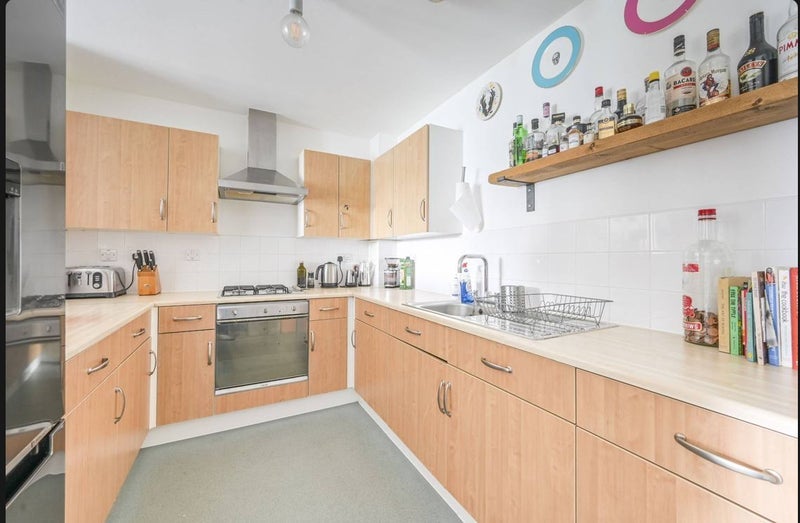 Room Stainsby Road in Greater London