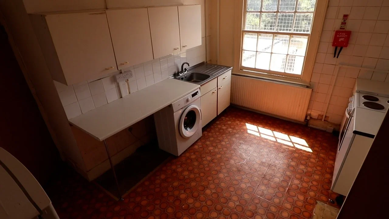 Room Rickmansworth Road in Three Rivers