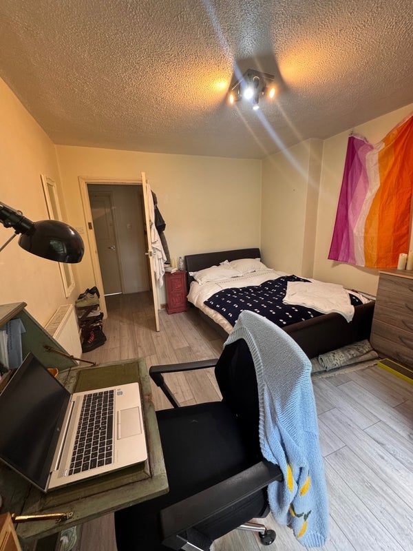Room Murray Grove in Greater London